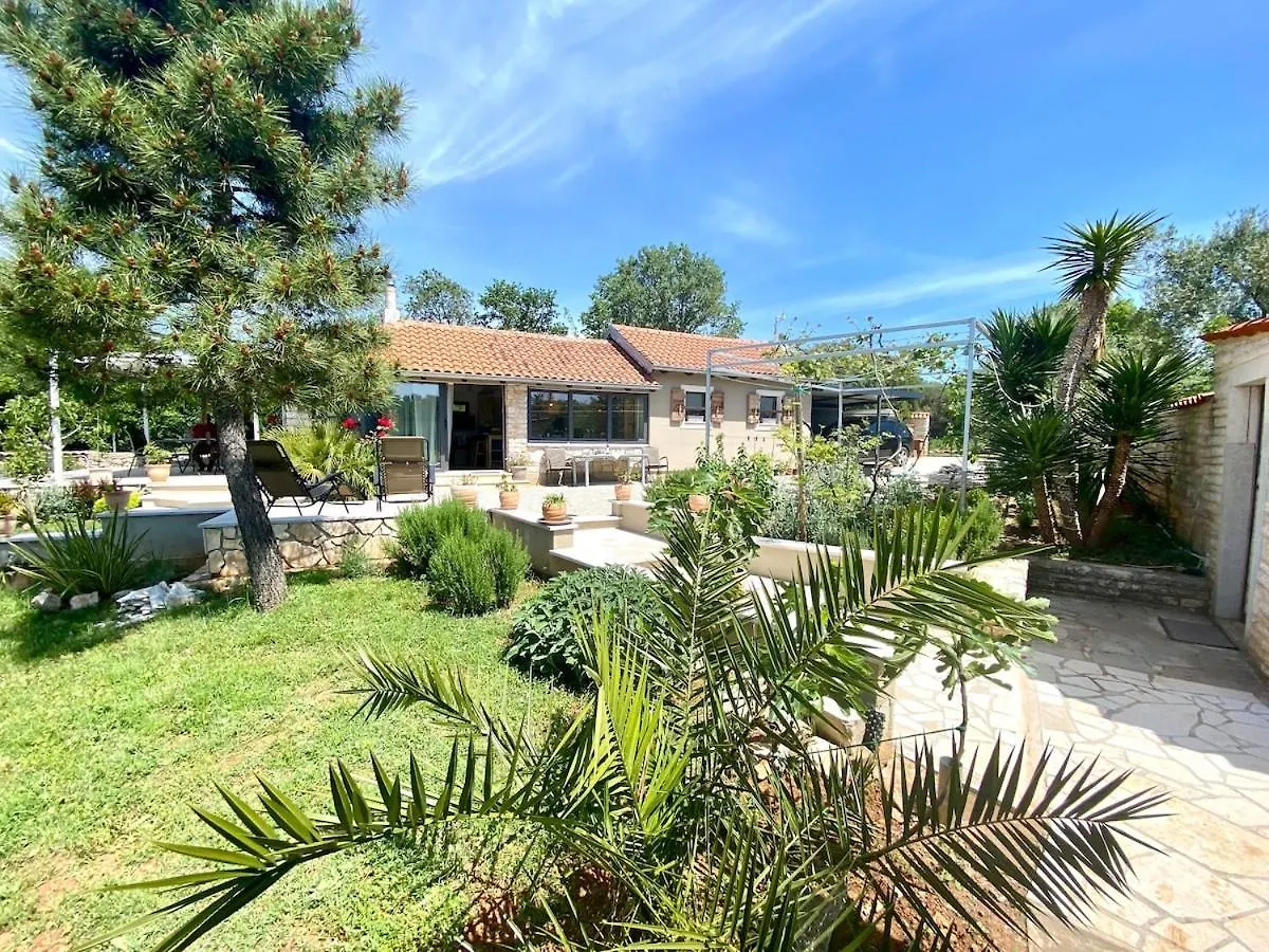 Haus Oliveto Βίλα Peroj 0*,  Κροατία