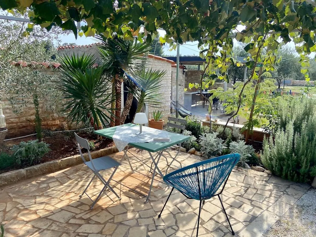Haus Oliveto Βίλα Peroj 0*,  Κροατία